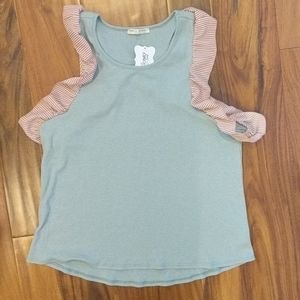 🍓2/$15 Twenty Second ruffle tank top